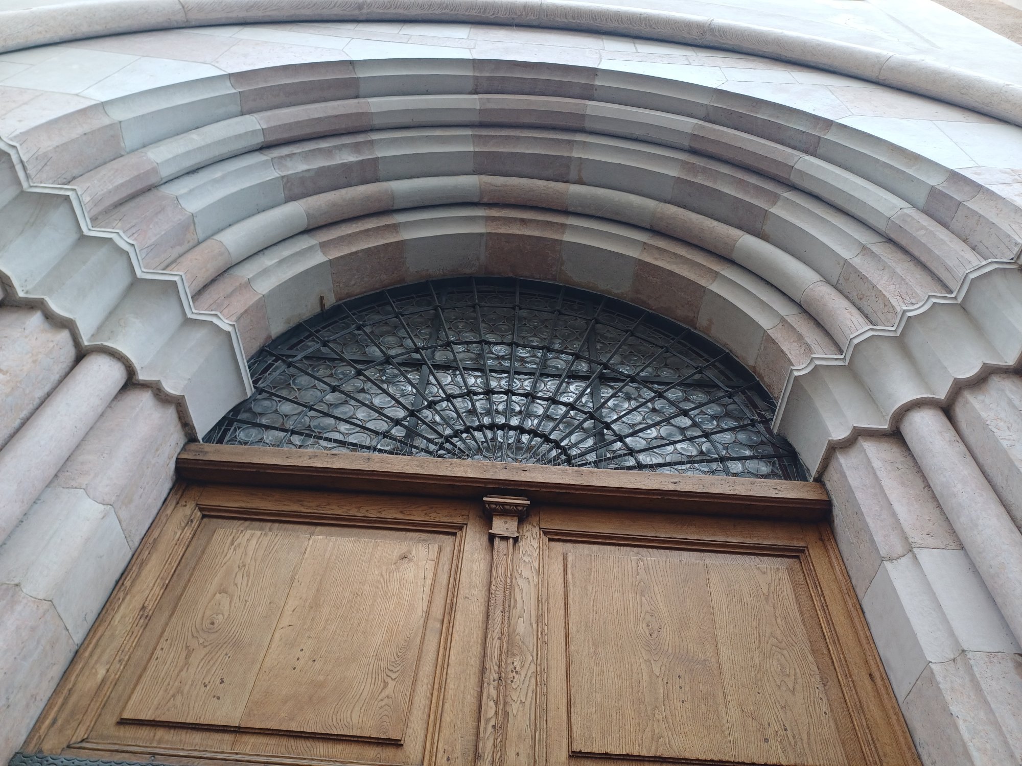 Portal Franziskaner Untersberger Marmor