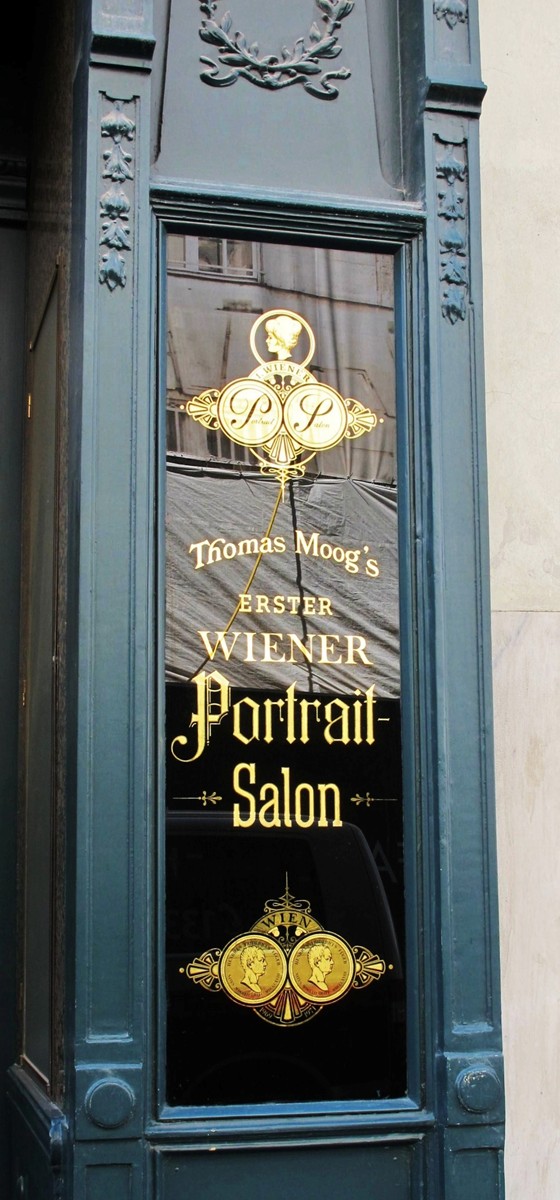 Portrait-Salon