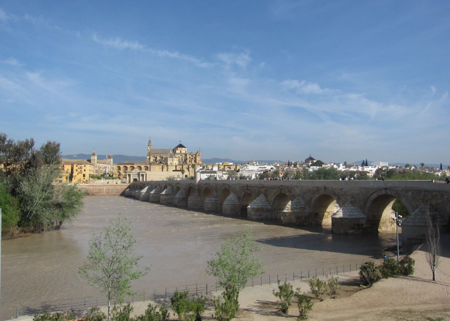 Puente Romano - die Römische Brücke