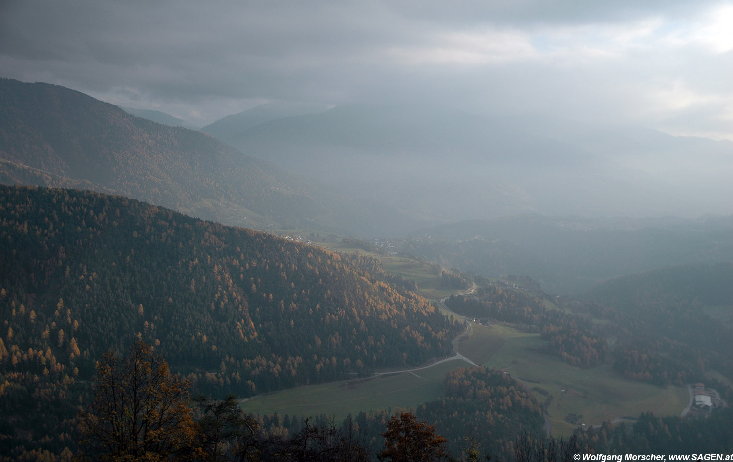 Pustertal bei Mühlbach im Herbst