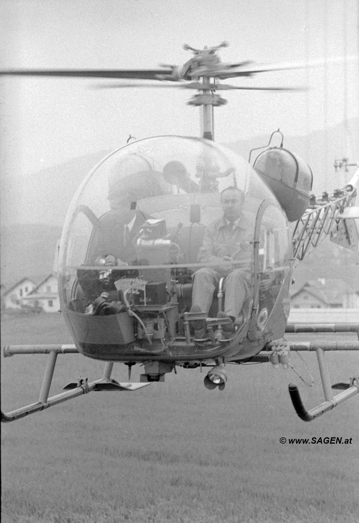 Queen Elizabeth II. im SOS-Kinderdorf Seekirchen am Wallersee Mai 1969