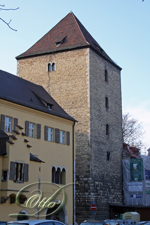 "Römerturm" in Regensburg