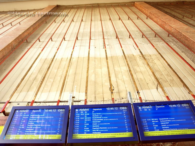 Südbahnhof Seitenwand