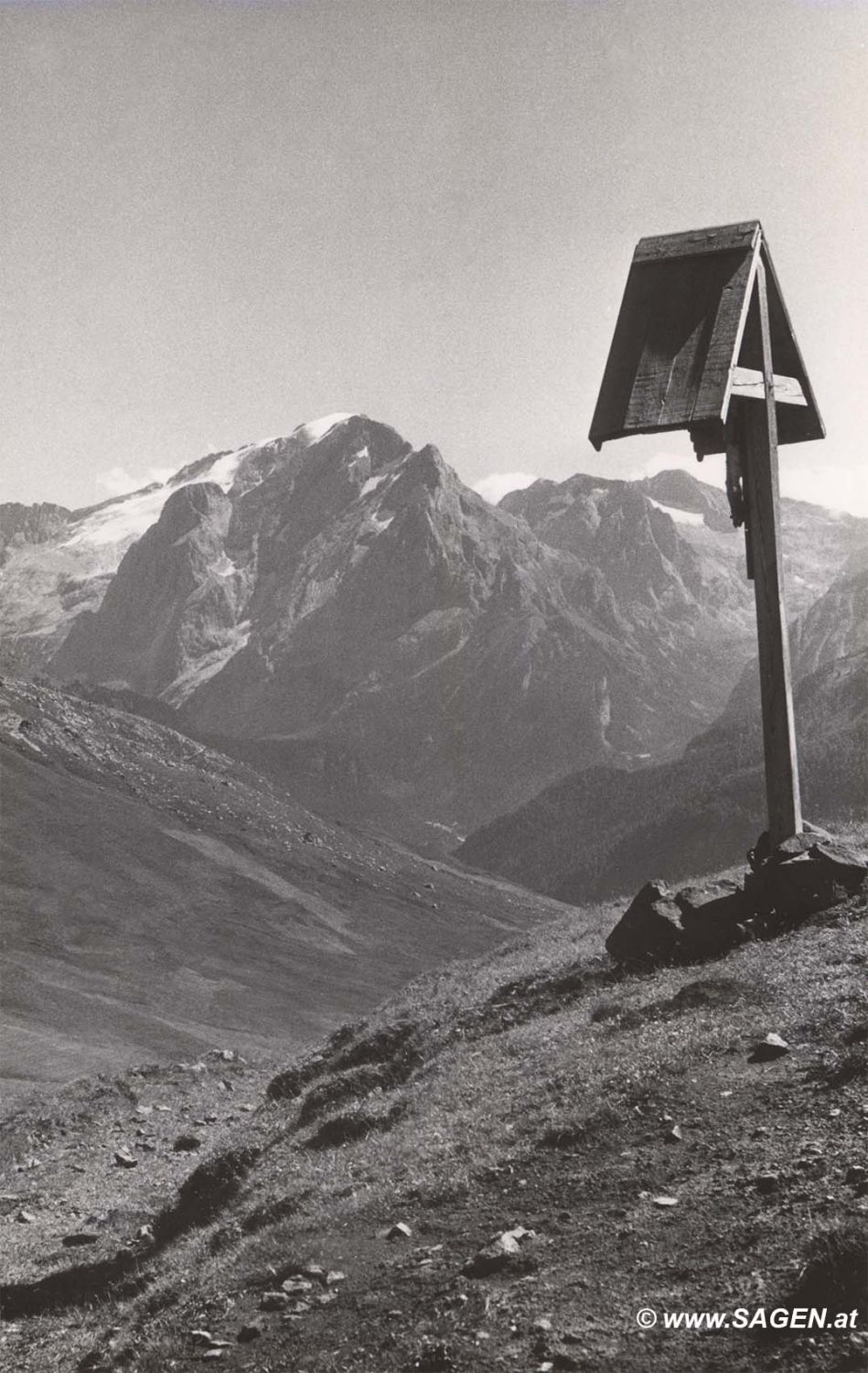 Südtiroler Bergwelt - Blick zur Marmolada