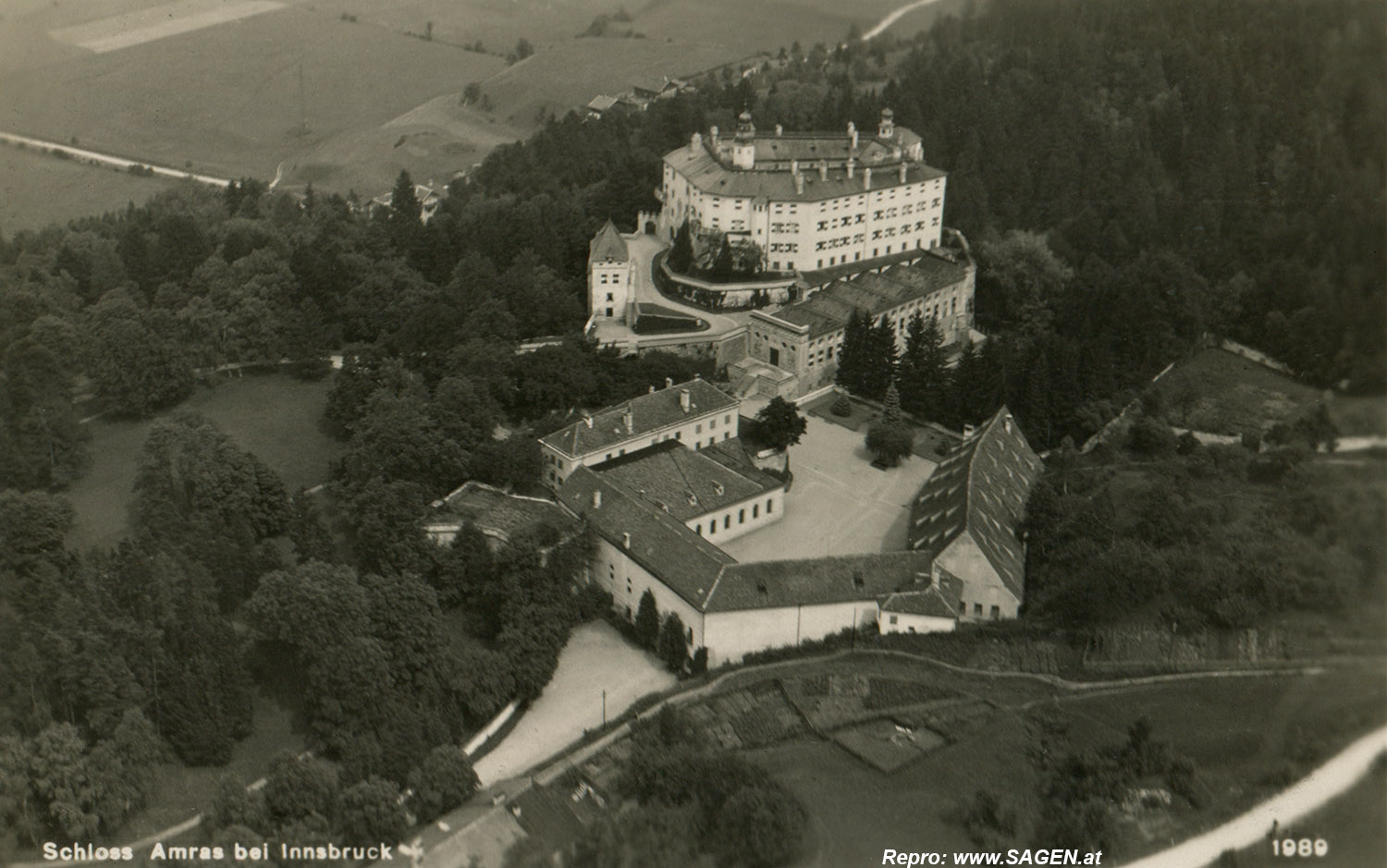 Schloss Ambras - Luftbild
