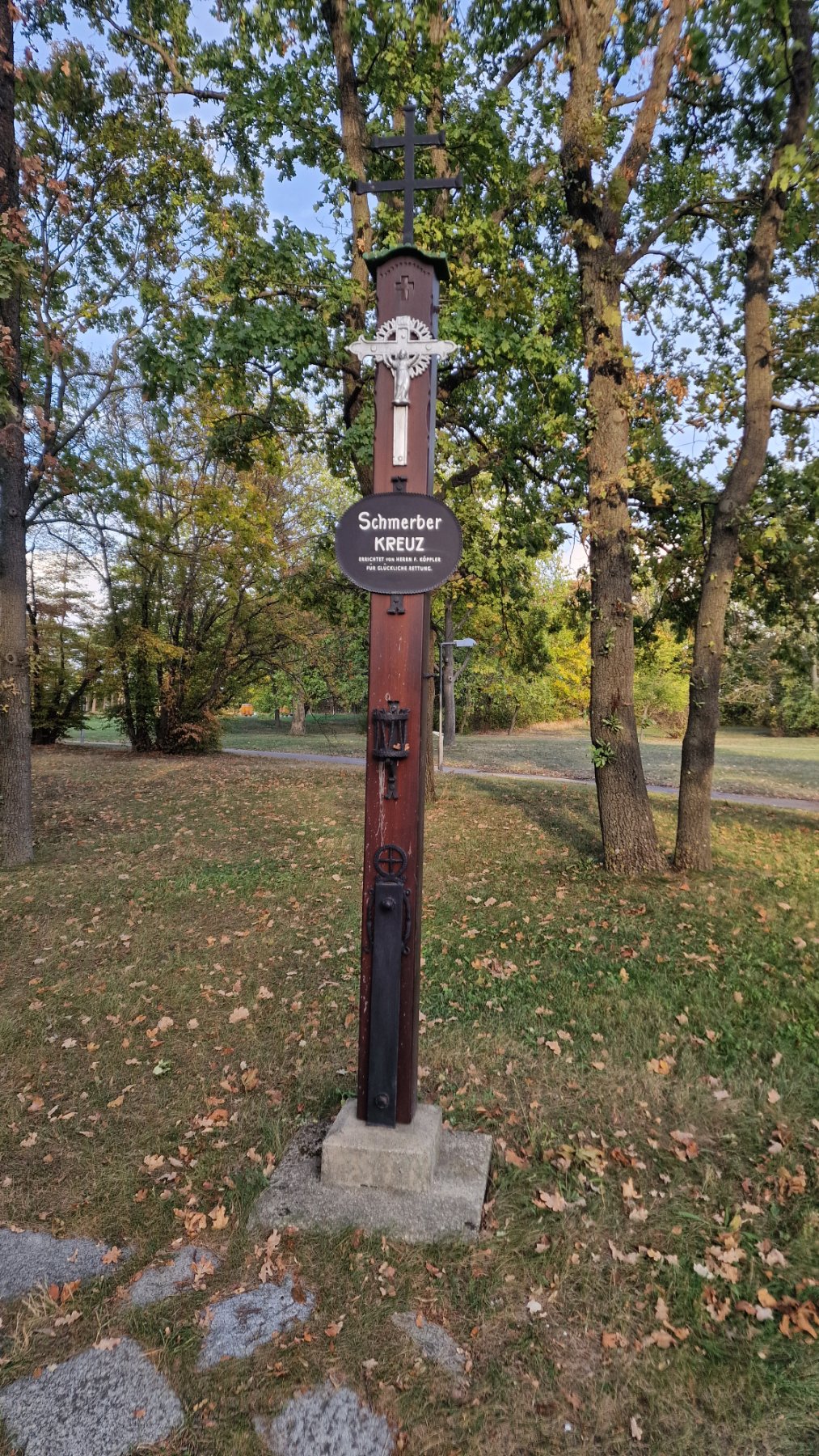 Schmerber-Kreuz im Kurpark Oberlaa