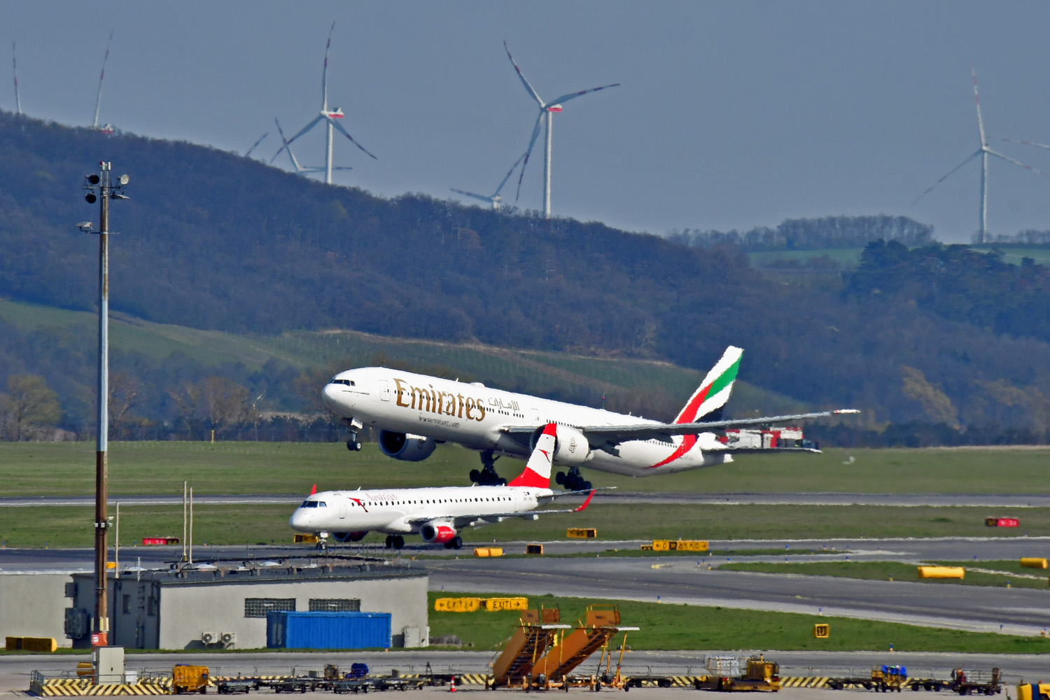 Schwechat, Airport, A6 EPX + OE LWd-3838