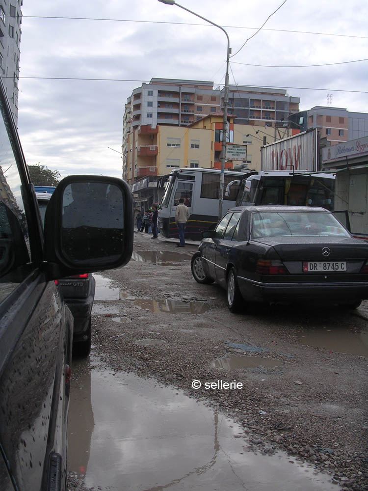 Straßenszene in Tirana