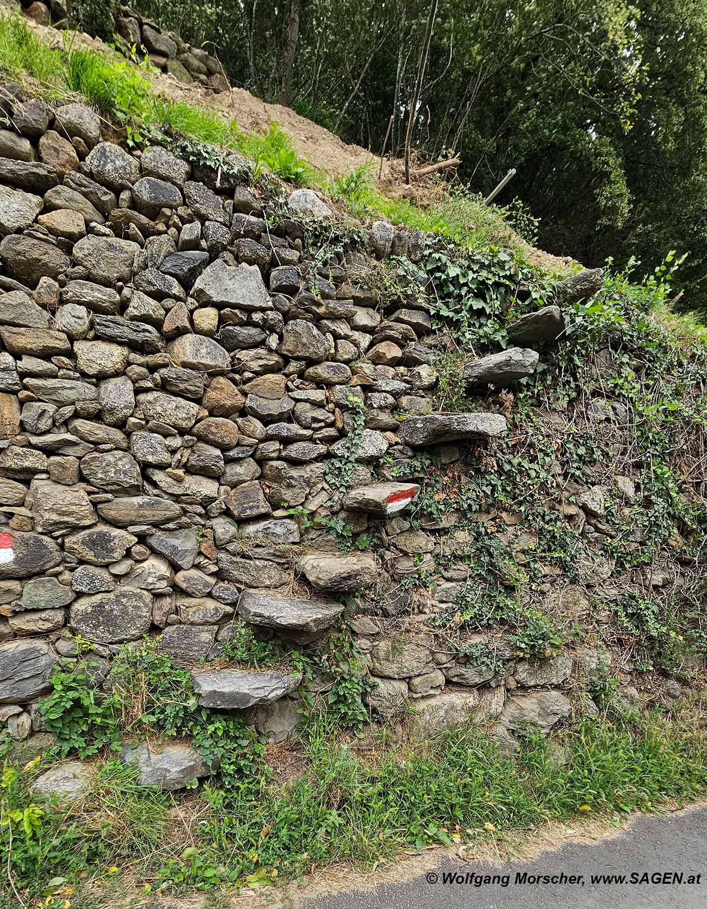 Trockensteinmauer Vinschgau