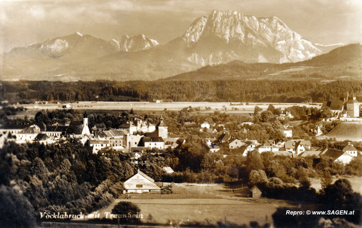 Vöcklabruck mit Traunstein