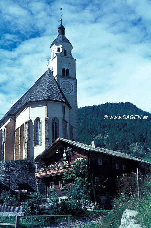 Virgen, Obermauern