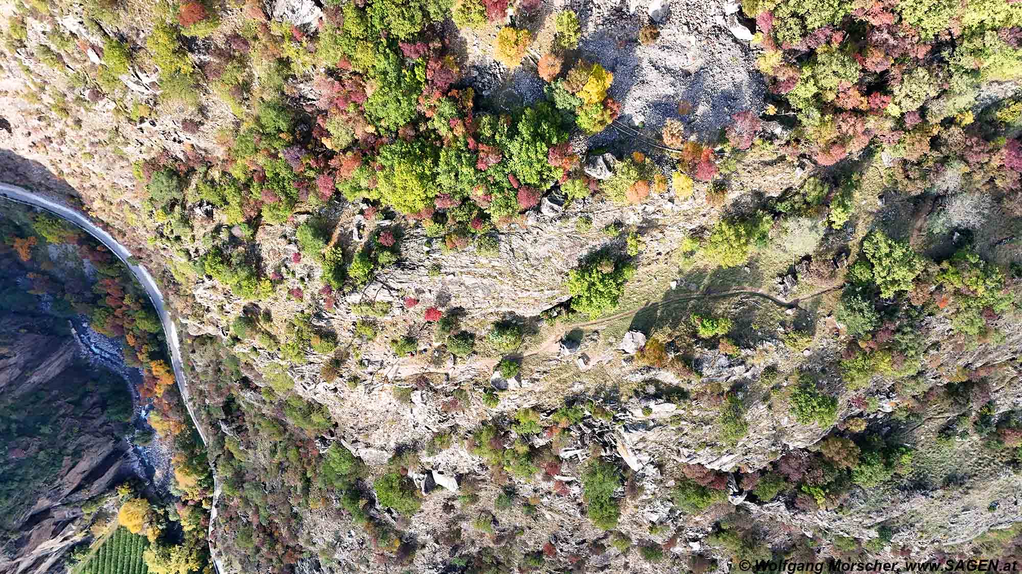 Wallburgboden Sonnenberg Naturns