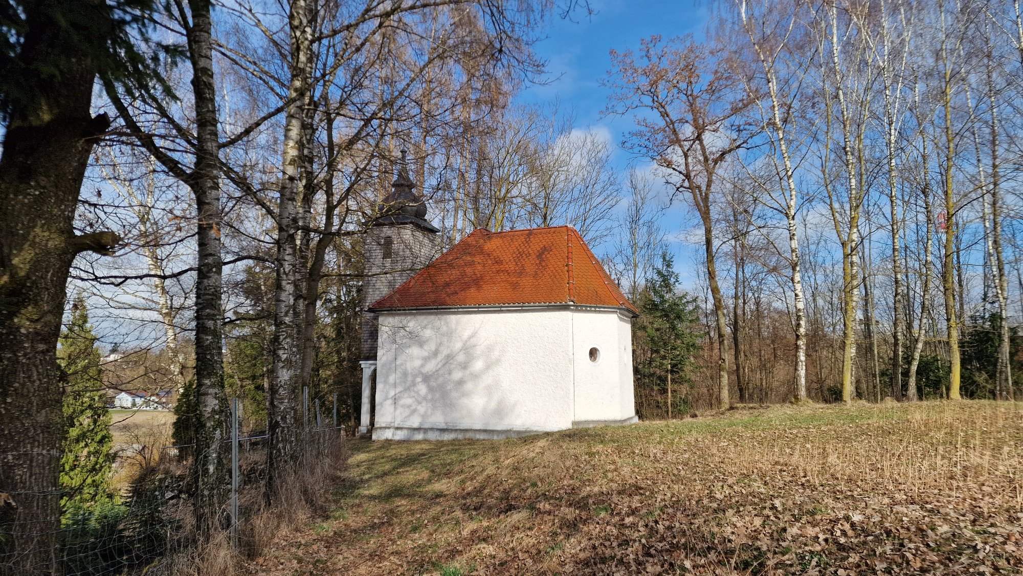 Eberstalzell, Mariahilf-Kapelle - Seitenansicht