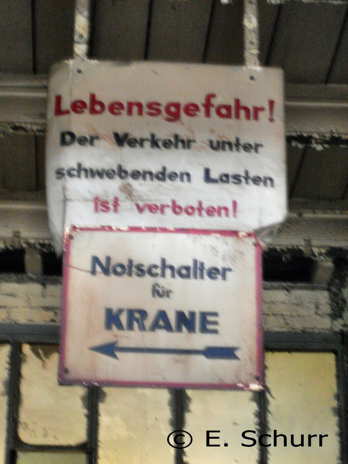 Warnschild