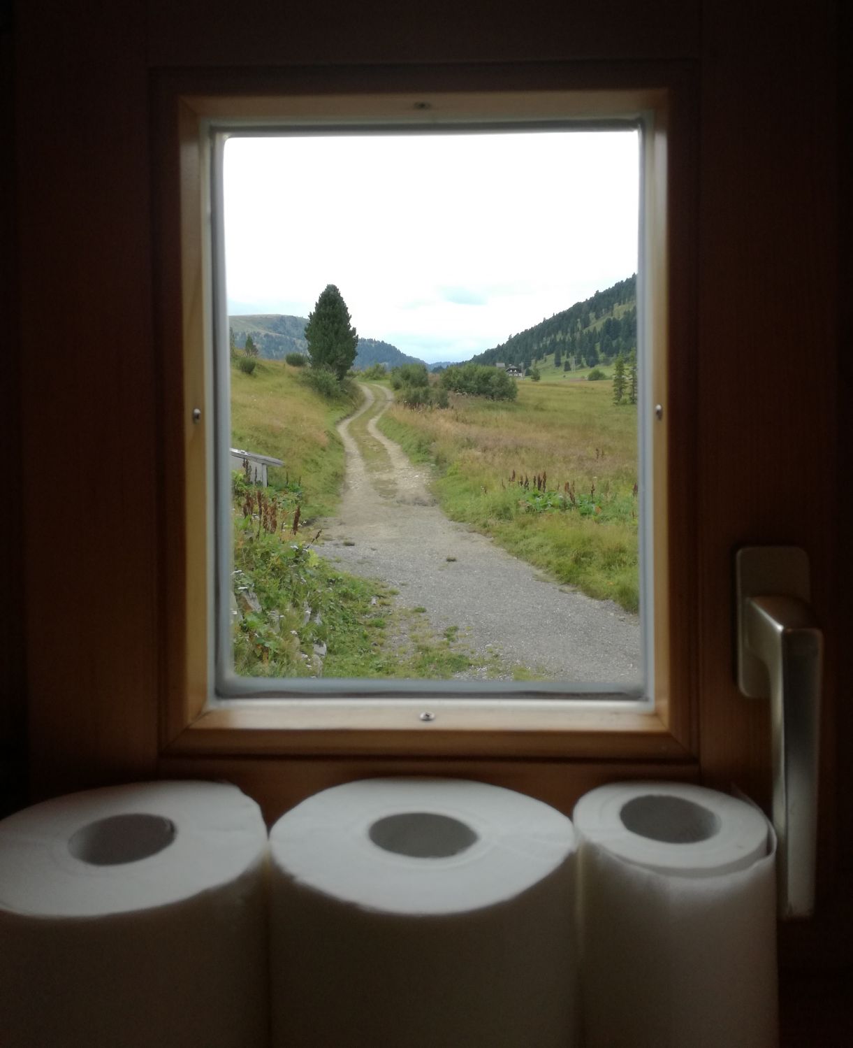 WC-Fenster mit Aussicht