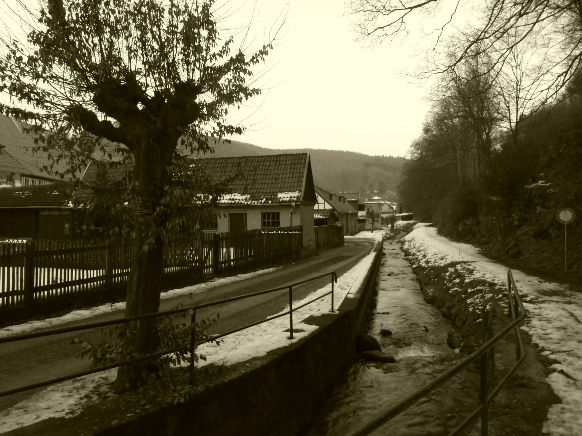 wieder angekommen an der Thyra und dem Klingenbrunnen