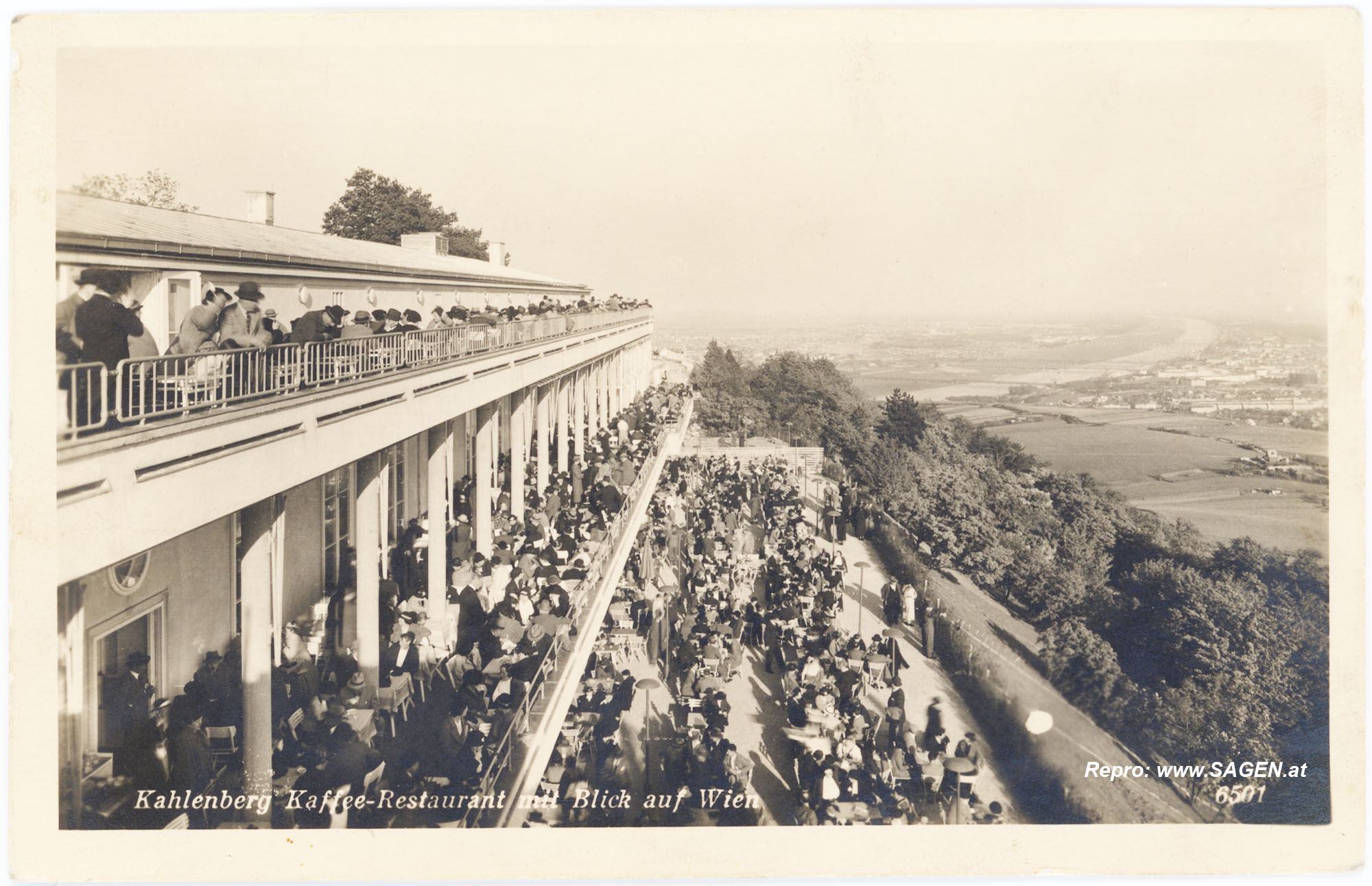 Wien, Kahlenberg, Kaffee-Restaurant mit Blick auf Wien